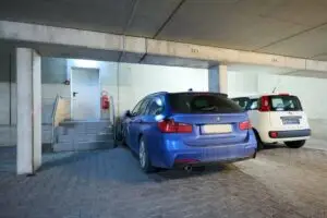 Tiefgaragenstellplatz