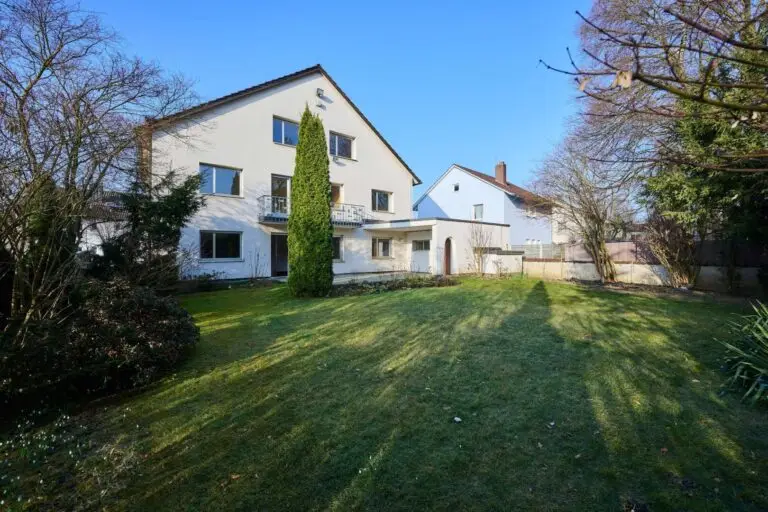 Mehrfamilienhaus Straubing Außen _ Garten