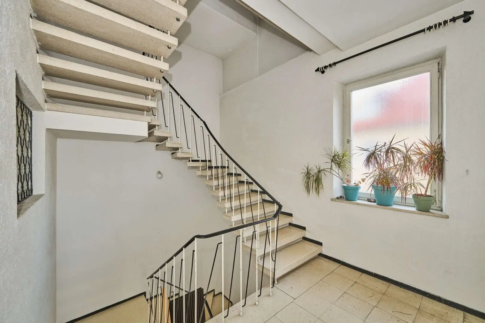 Gewerbeeinheit Straubing Treppenhaus I