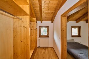 Anwesen Haselbach Haupthaus Ankleidezimmer