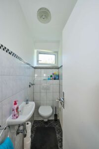 ETW Straubing Gäste WC