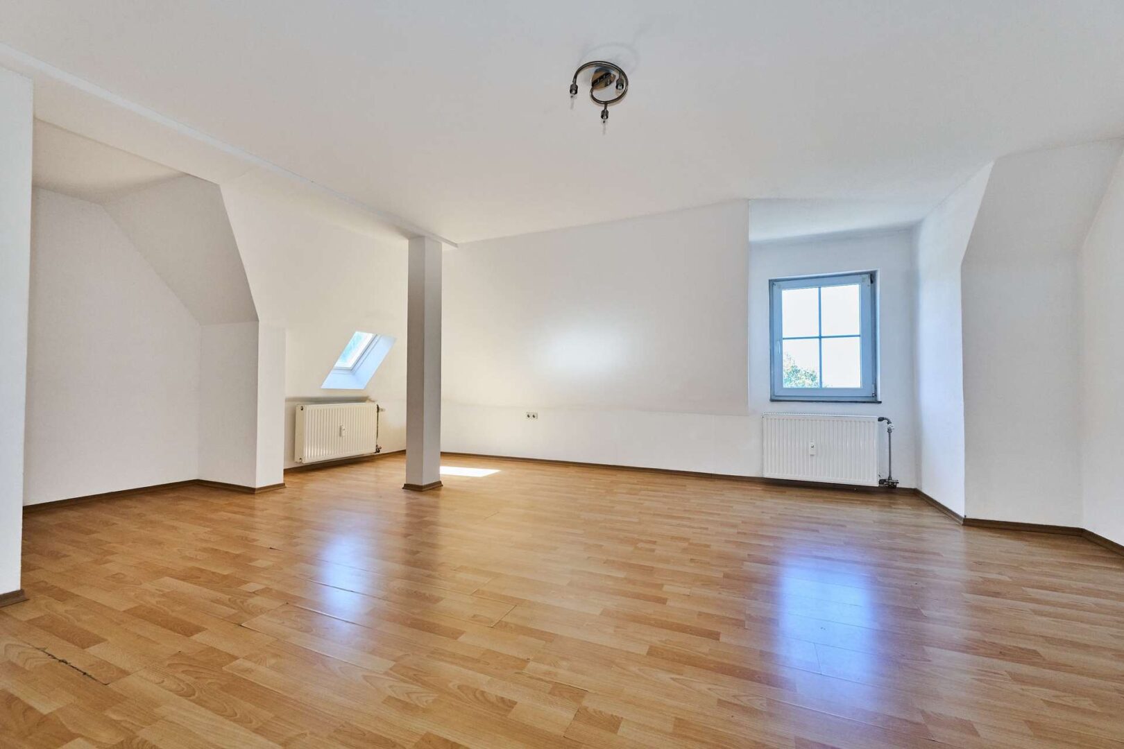 ETW Landau Wohn- und Esszimmer