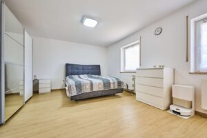 EFH Landau Einliegerwohnung Schlafen